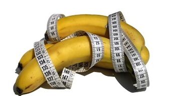 Banana and centimeters as an imitation of penis increase