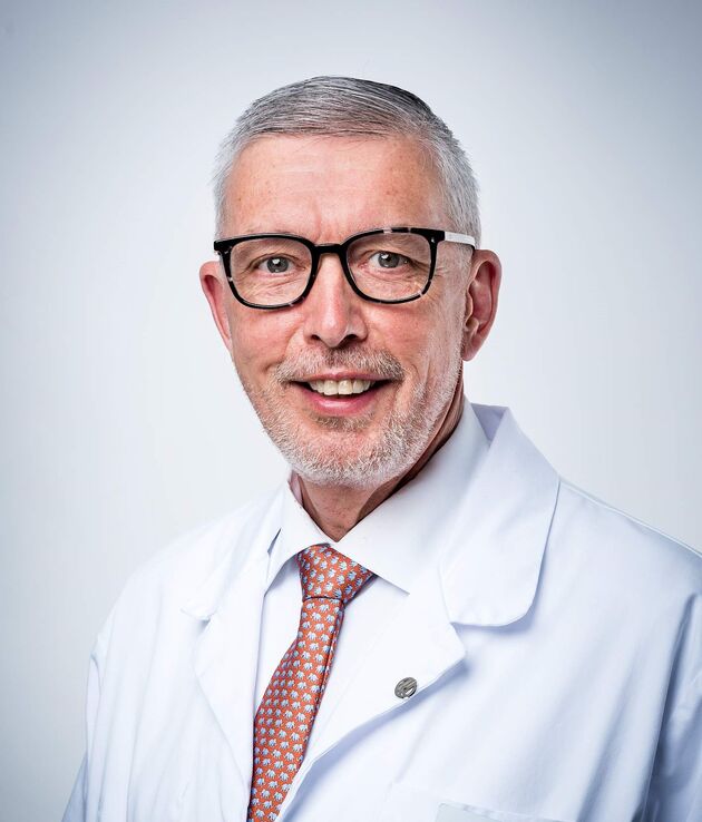 Doctor Urologist Dario